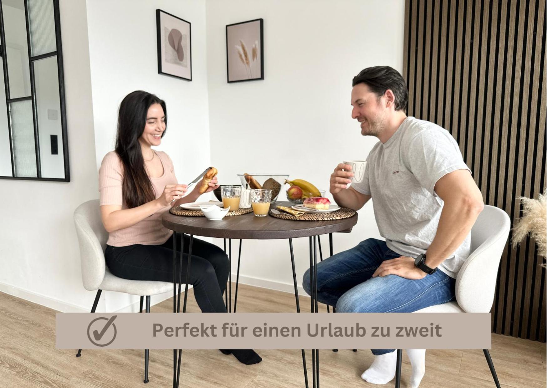 Special Apartment - Stadtnah, Balkon, Parkplatz, E-Ladestation, Gitterbox Fuer Fahrraeder, Fitnessstudio Koblenz  Exteriör bild