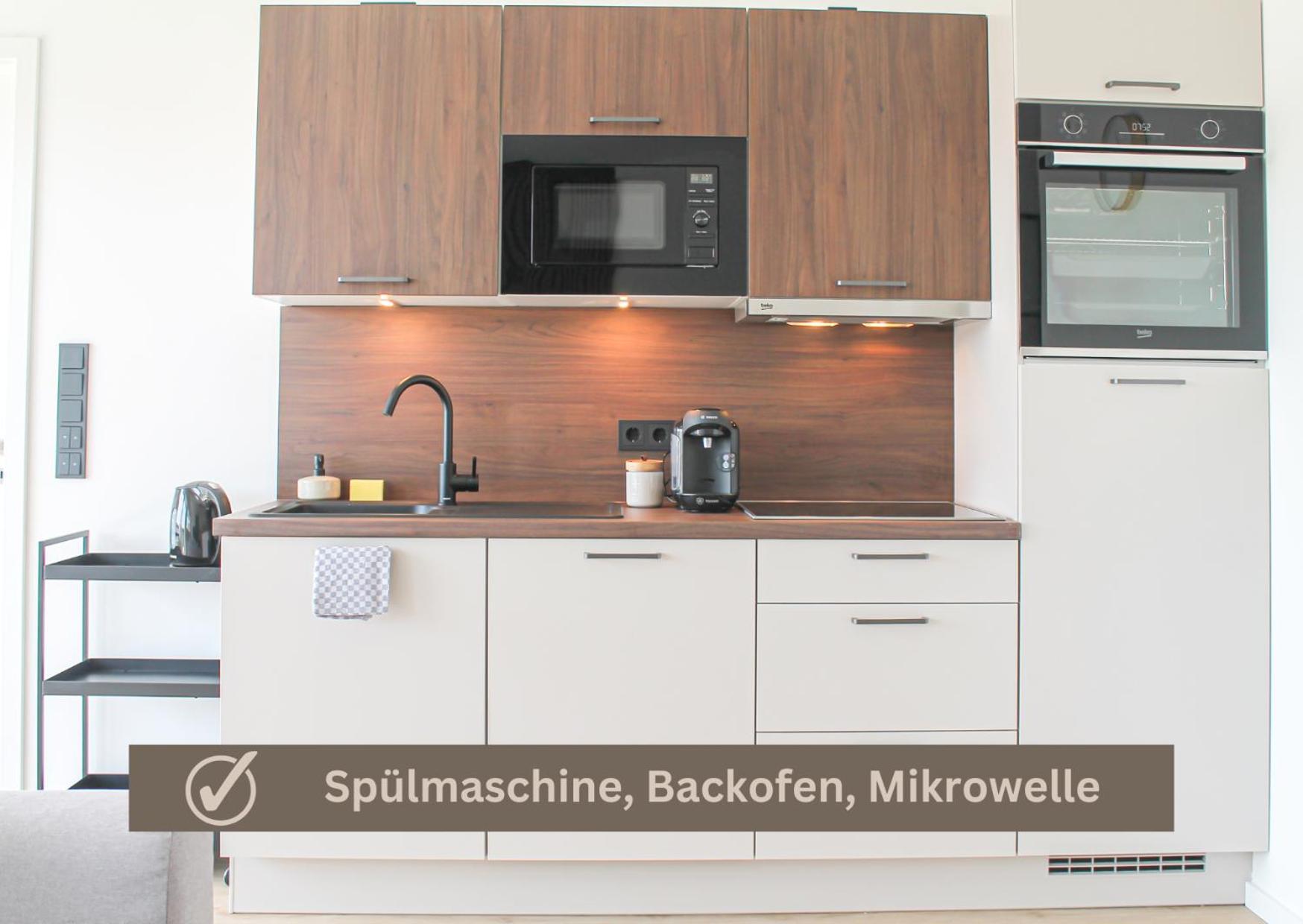 Special Apartment - Stadtnah, Balkon, Parkplatz, E-Ladestation, Gitterbox Fuer Fahrraeder, Fitnessstudio Koblenz  Exteriör bild